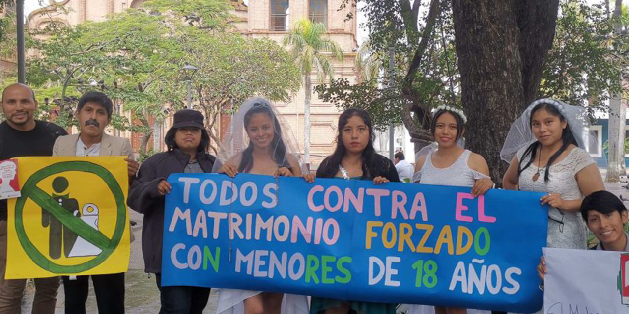 Bolivia está a un paso de eliminar el matrimonio entre menores de edad
