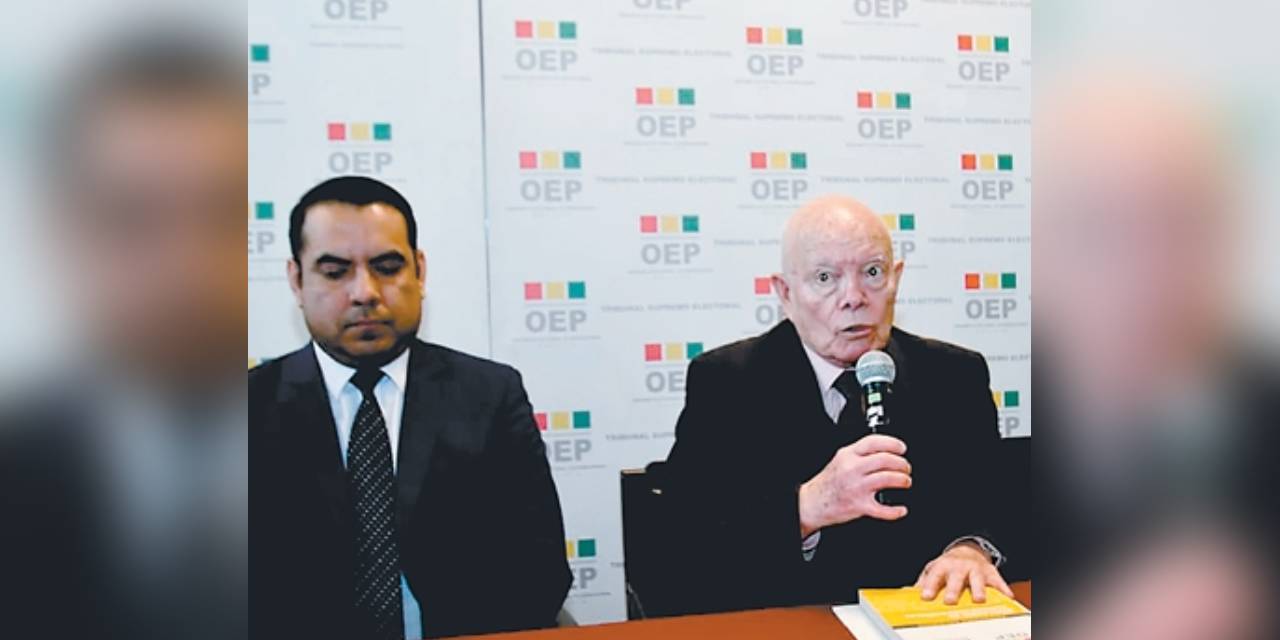 El Tribunal Supremo Electoral convocó ayer a los medios para dar a conocer el pronunciamiento. 