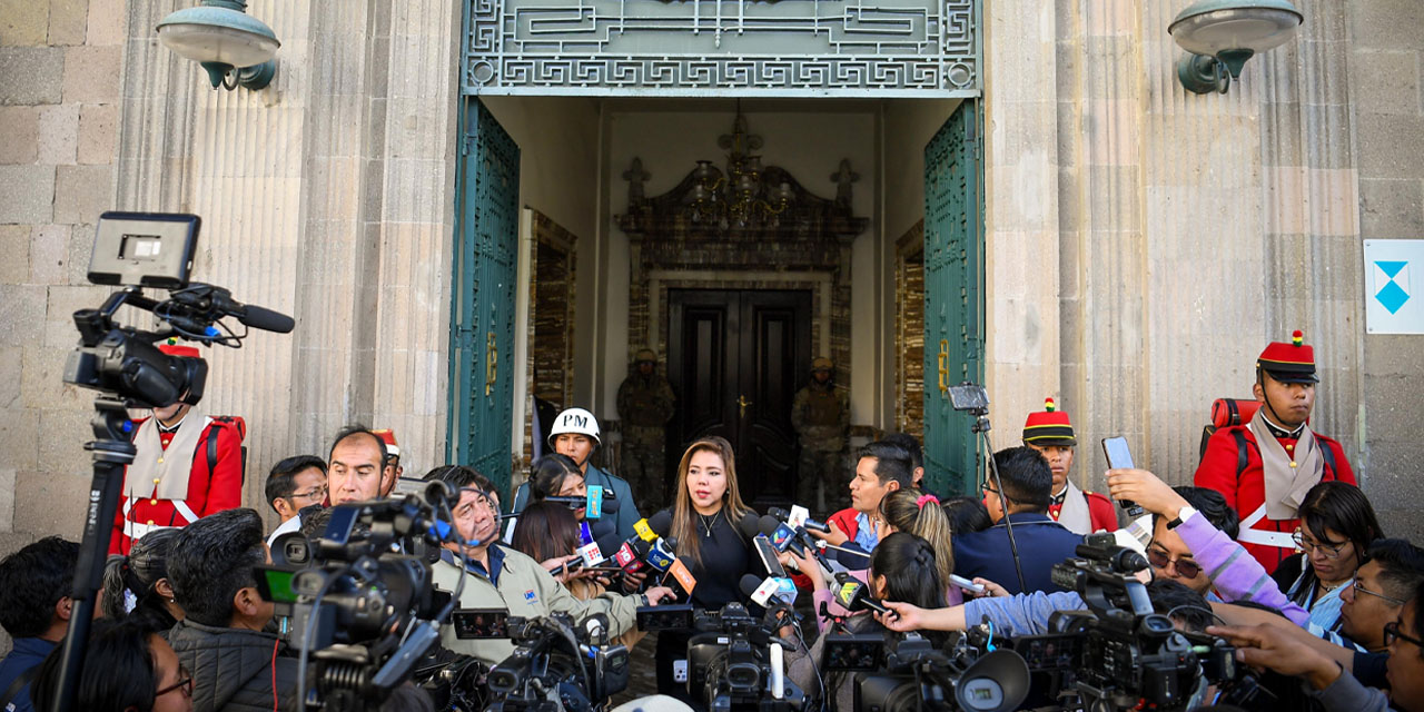 Alcón: El pedido de Doria Medina de aprobar créditos es su confesión del daño al pueblo