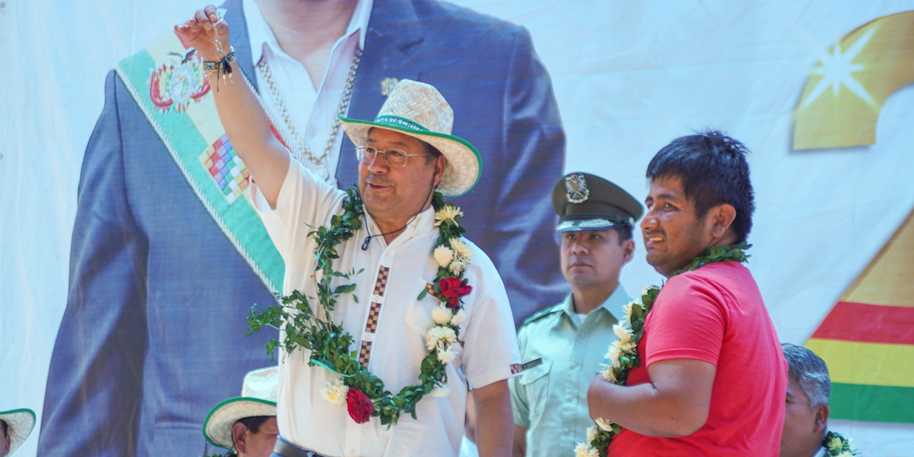 El Ejecutivo asegura que ni Tuto ni Paz podrán igualar el récord de obras entregadas por Arce