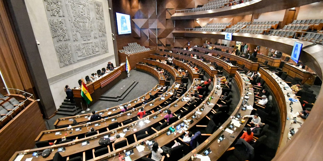 Choquehuanca declara cuarto intermedio en sesión del Legislativo de designación del nuevo Contralor del Estado