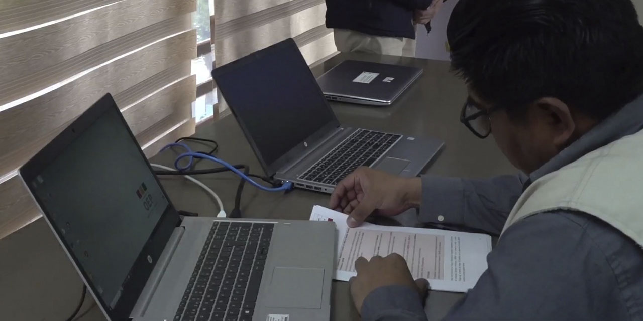 TSE reinicia sistema de cómputo Sirepre para asegurar transparencia en balotaje