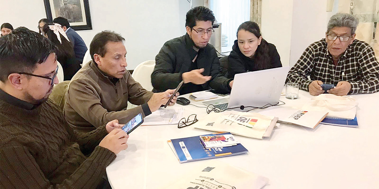 El TSE advierte sobre propagandas en RRSS en medio del silencio electoral