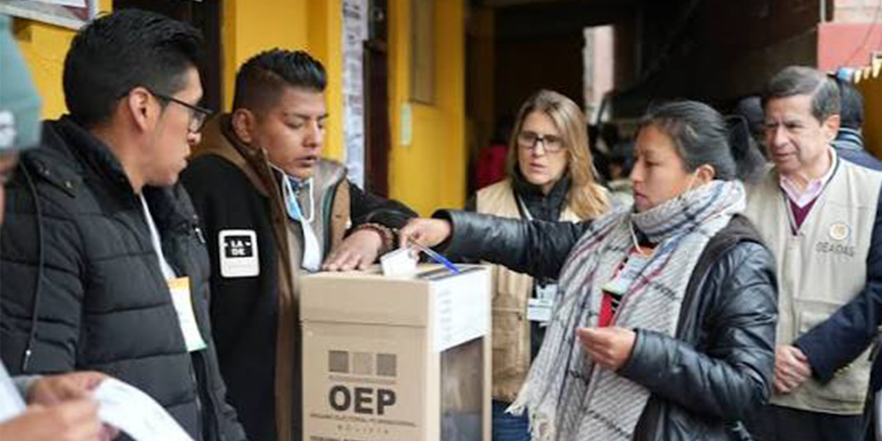 Villca alerta sobre riesgos sociales y políticos por las medidas propuestas por PDC y Libre