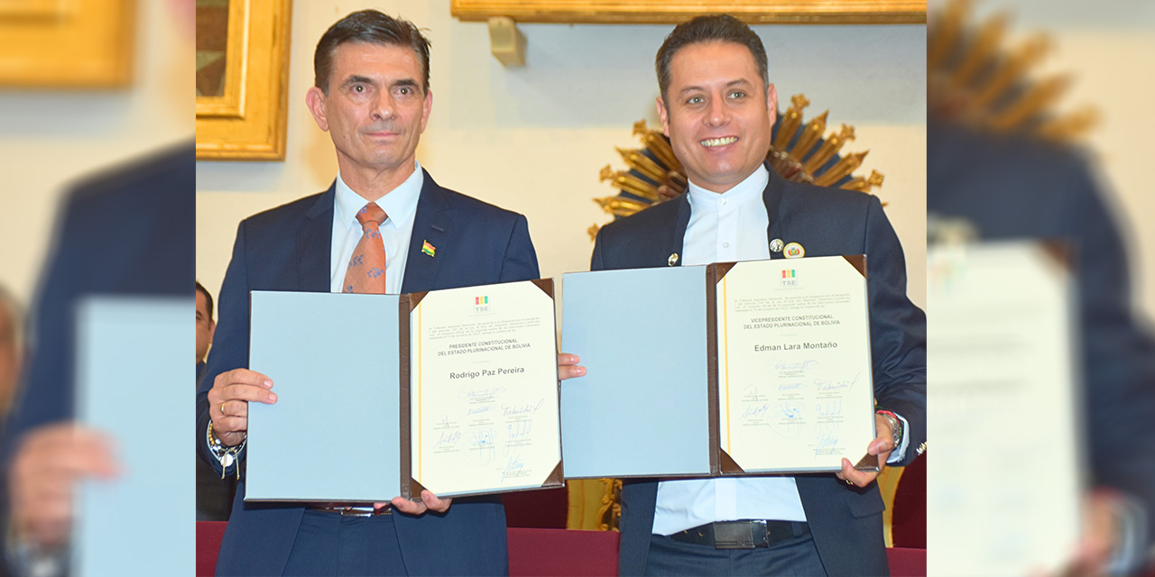 Paz y Lara juran como gobernantes e inician una nueva era en Bolivia