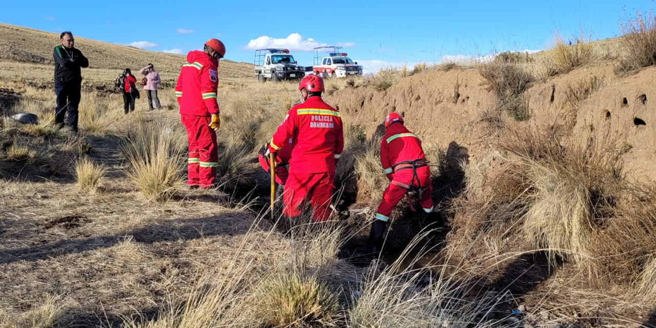 Hallan enterrada a niña desaparecida desde 2023 en Laja; su padre está recluido en Chonchocoro