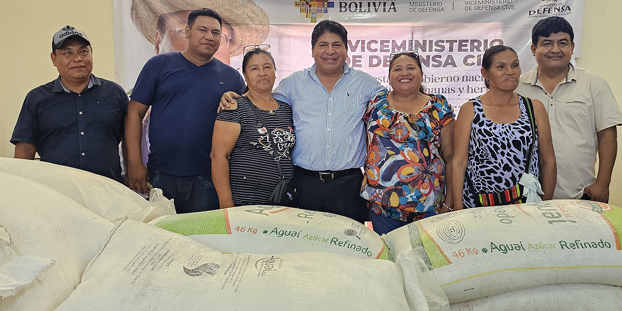 Gobierno entrega 11 toneladas de ayuda humanitaria en Santa Cruz