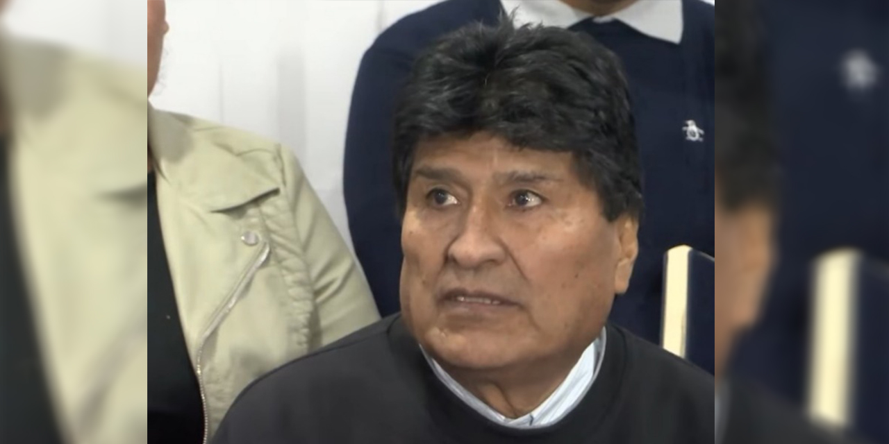 Fiscalía asegura que sigue firme la orden judicial contra Evo Morales