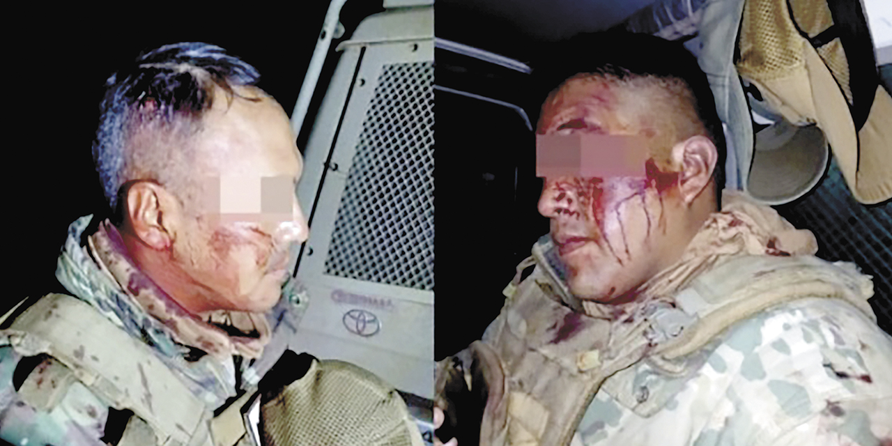 Militares heridos en la lucha contra el contrabando.