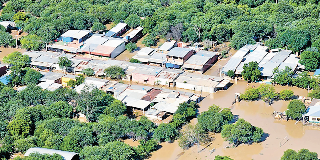 Intensas lluvias provocaron desborde de ríos en todo el territorio nacional.