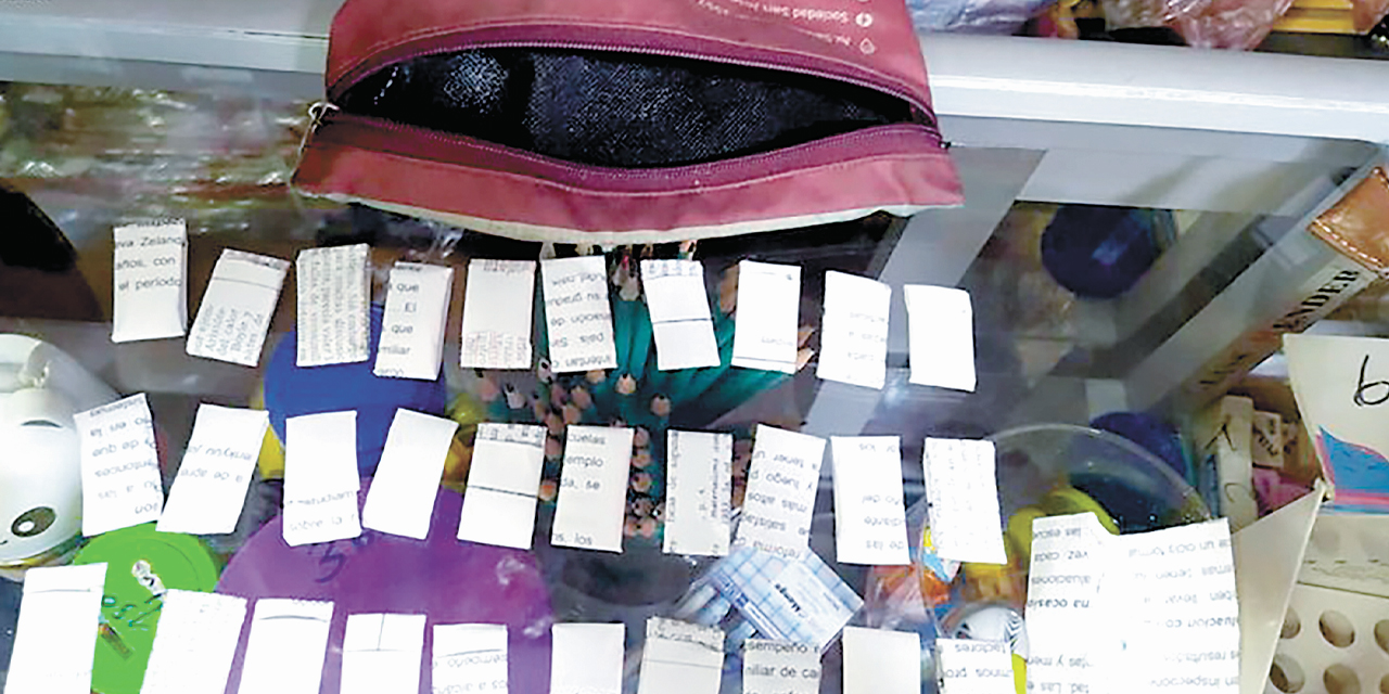  Microtráfico operaba en una librería.