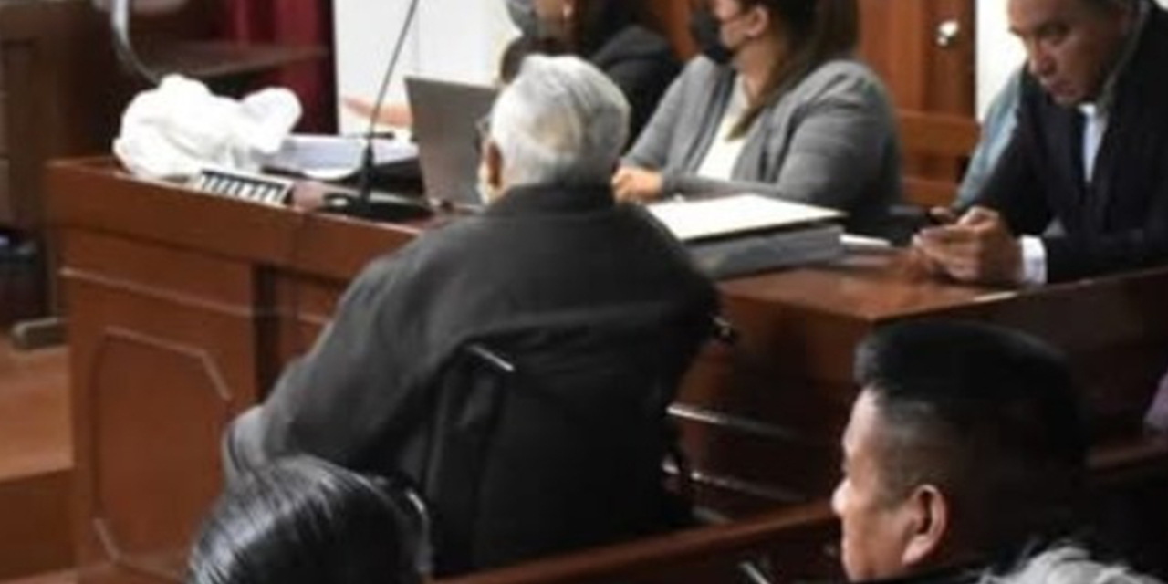 Sacerdotes jesuitas frente a la justicia boliviana por el caso Pederastia.