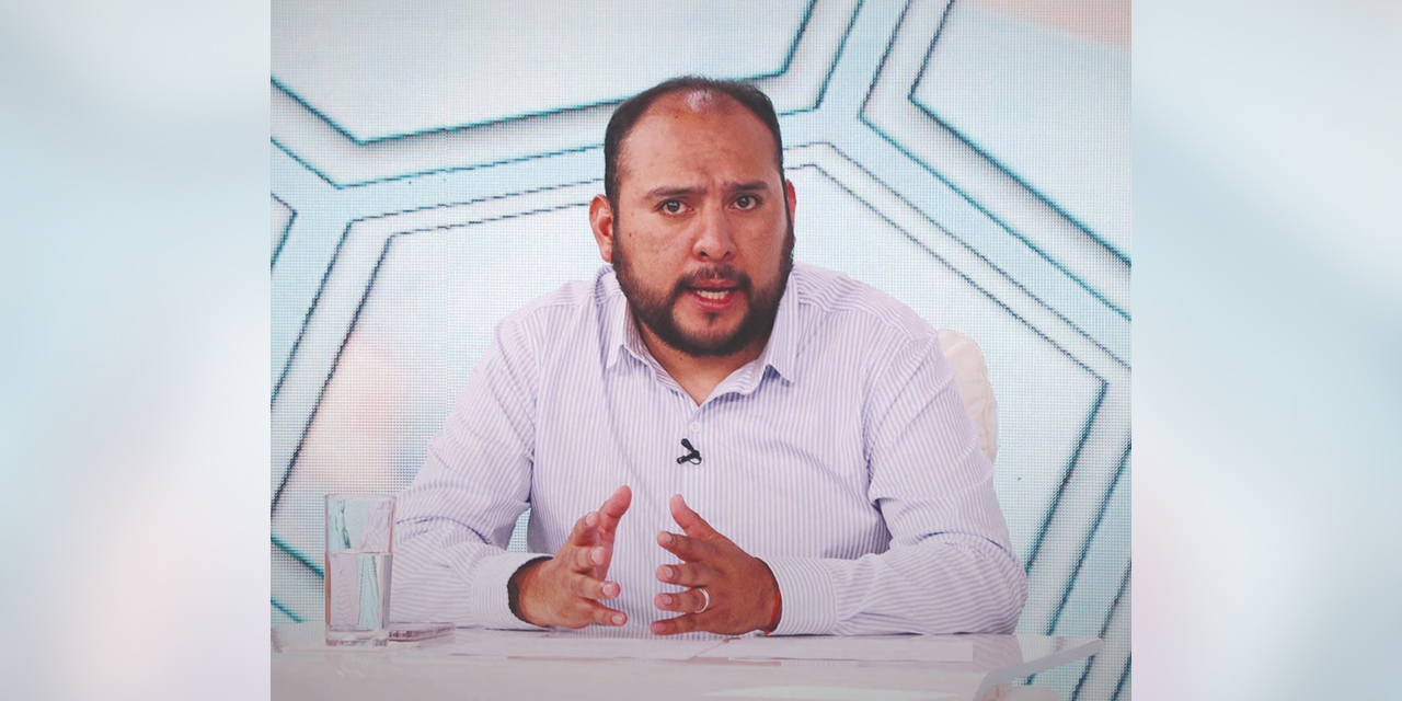El ministro de Gobierno, Roberto Ríos.