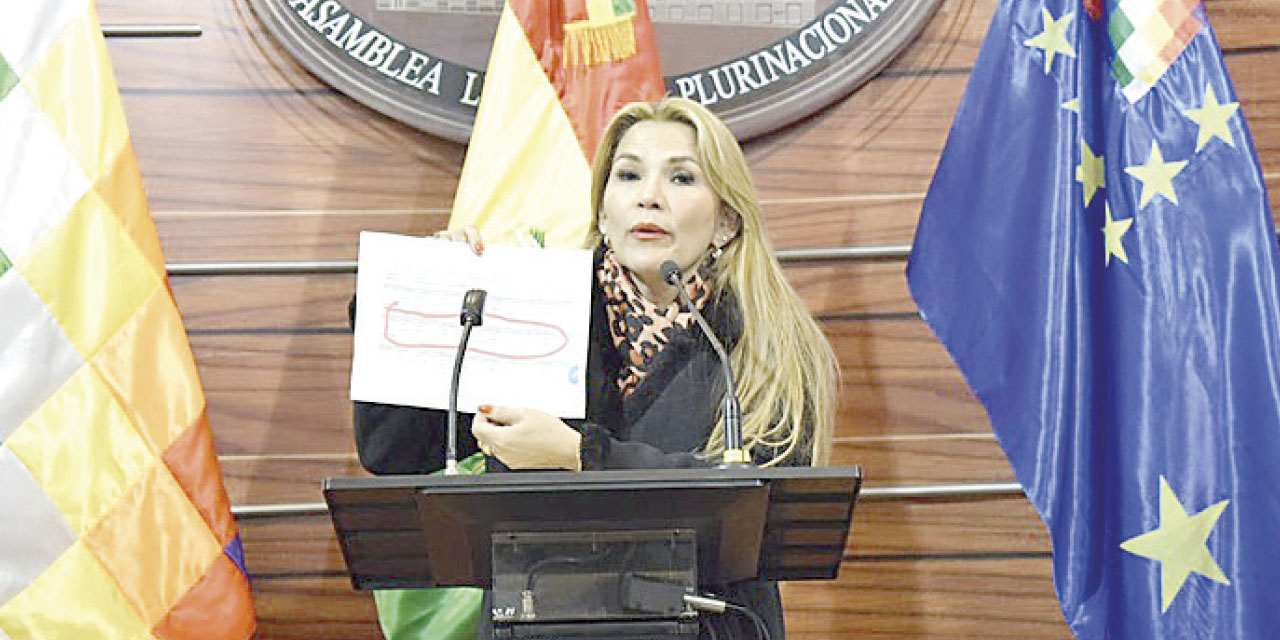 Añez debe cumplir tres requisitos para anular su sentencia de 10 años