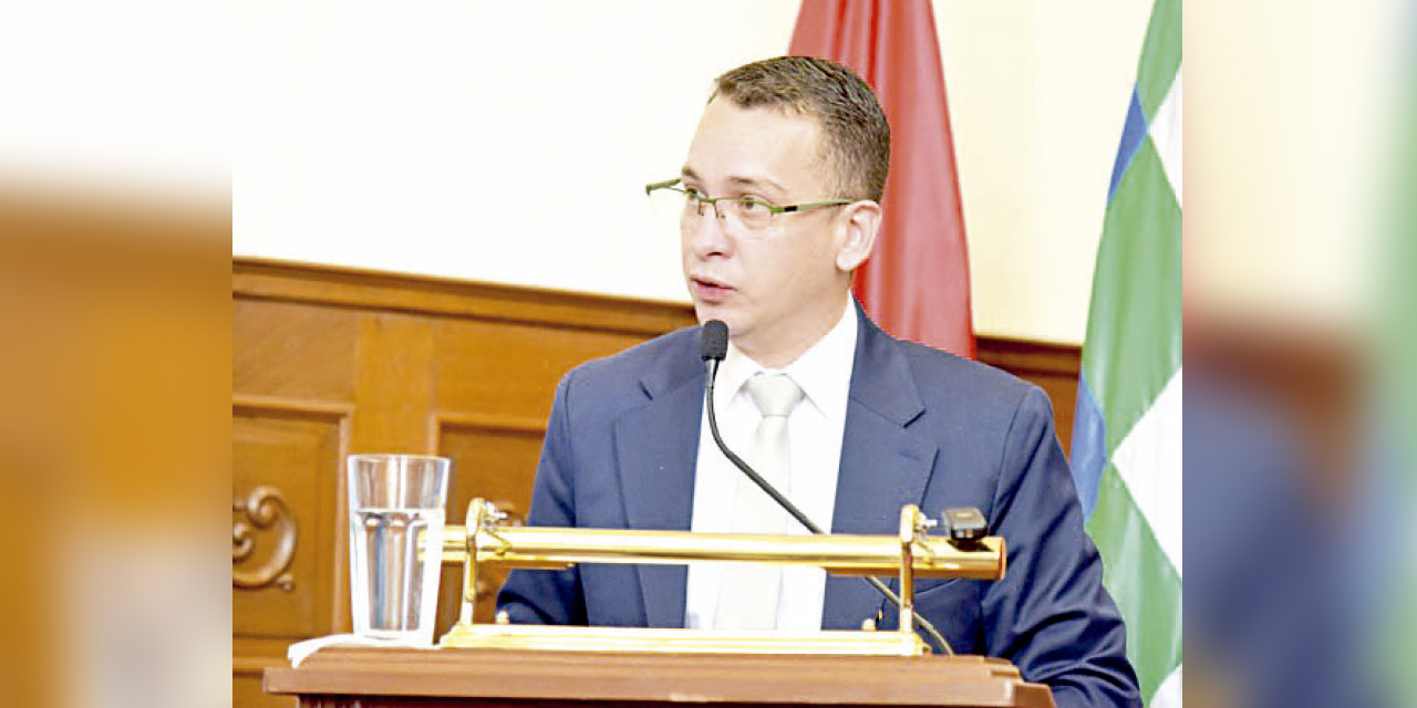 El presidente del Tribunal Supremo de Justicia (TSJ), Romer Saucedo.