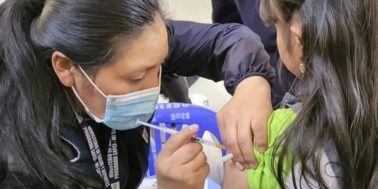 Ministerio de Salud recomienda vacunar a los estudiantes para el inicio de clases