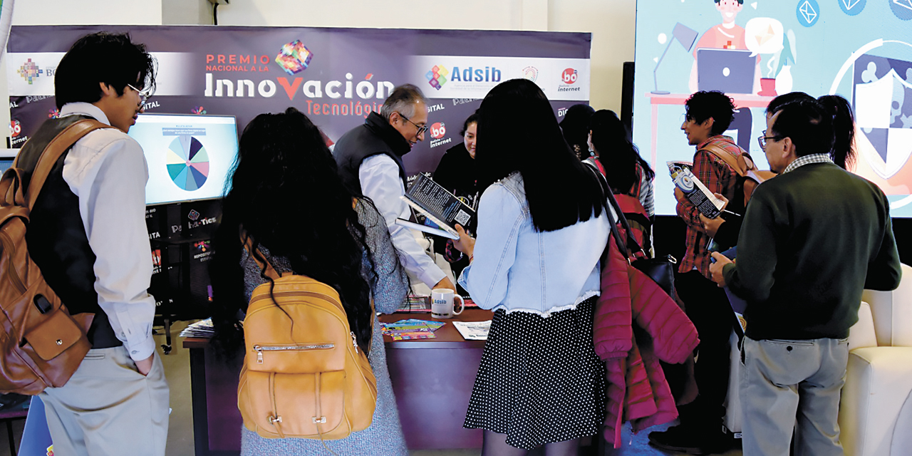 Feria de la ADSIB.