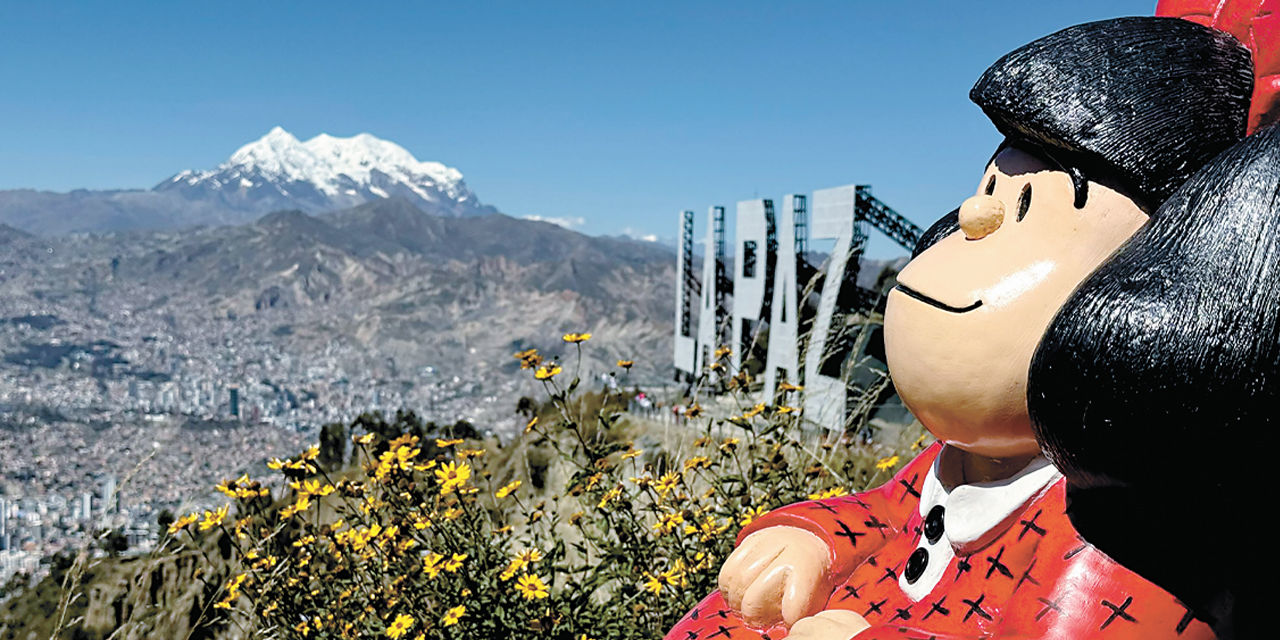 Mafalda con el hermoso Illimani al fondo.