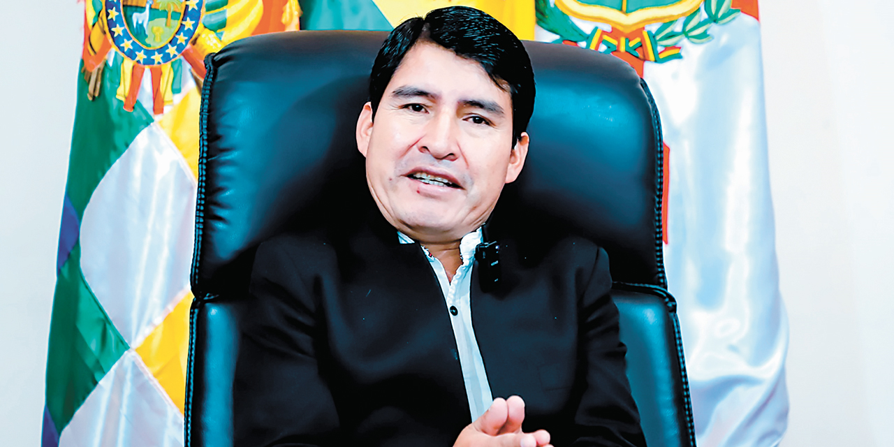Damián Condori, gobernador de Chuquisaca.