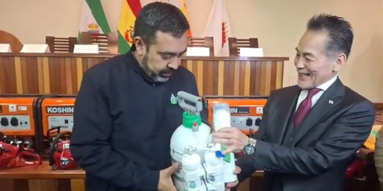 Japón dona equipamiento valuado en $us 3,5 millones para luchar contra los incendios forestales 