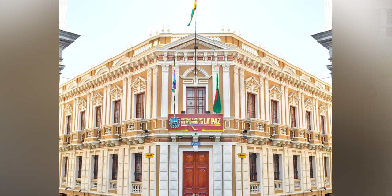 Fachada de la Gobernación de La Paz.