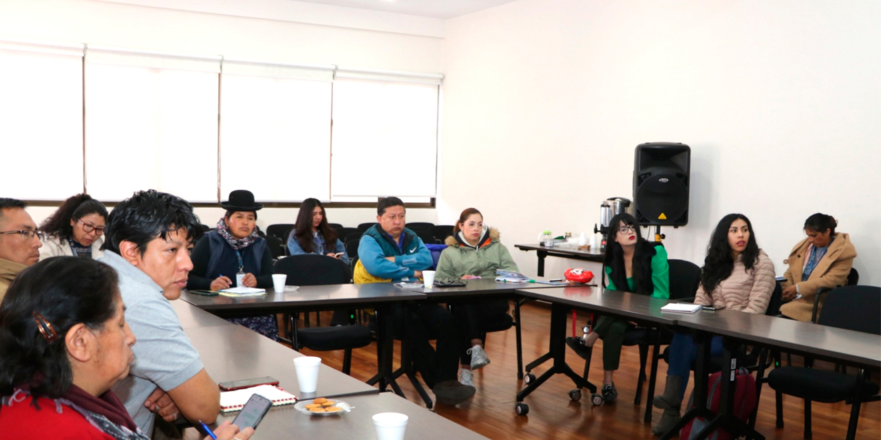 Reunión de los miembros del Comité Intersectorial de Análisis y Vigilancia Epidemiológica en Salud