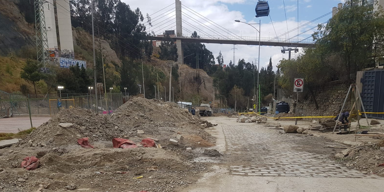 Trabajos en la avenida del Poeta.