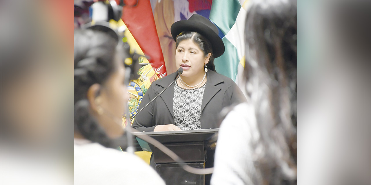 La ministra de Culturas, Esperanza Guevara. | Foto: Ministerio de Culturas