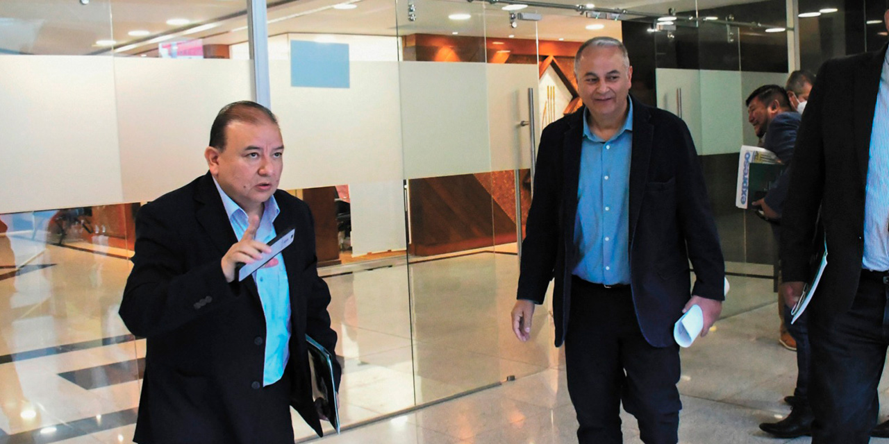 Gastón Uribe, director ejecutivo de la Federación Boliviana de Fútbol. (Foto: APG)