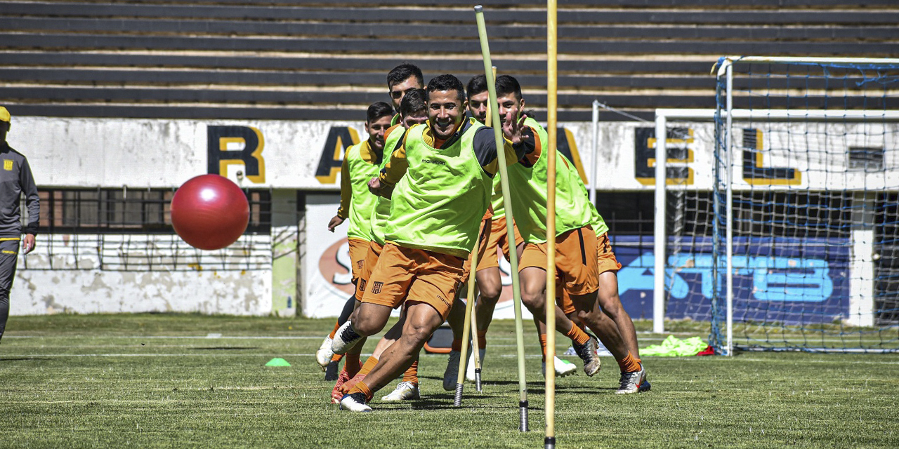 Los jugadores del cuadro atigrado están optimistas de vencer a Oriente. (Foto: The Strongest)