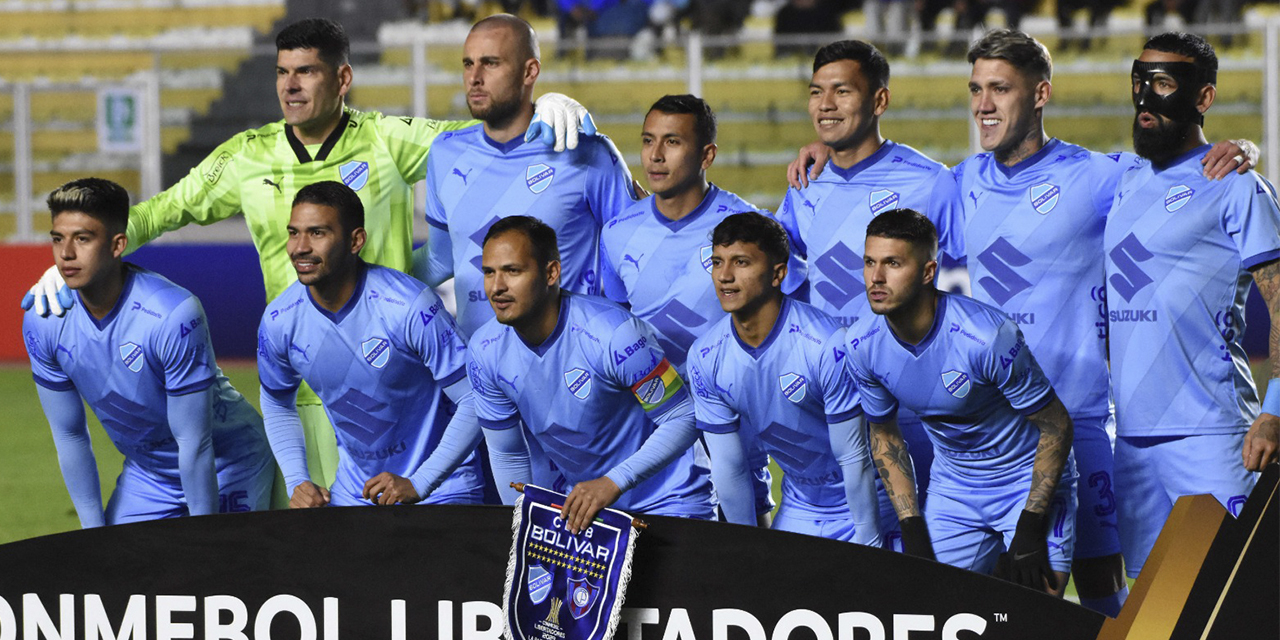 El plantel de Bolívar es el mejor club boliviano posicionado en el ranking de la IFFHS. (Foto: Jorge Mamani)