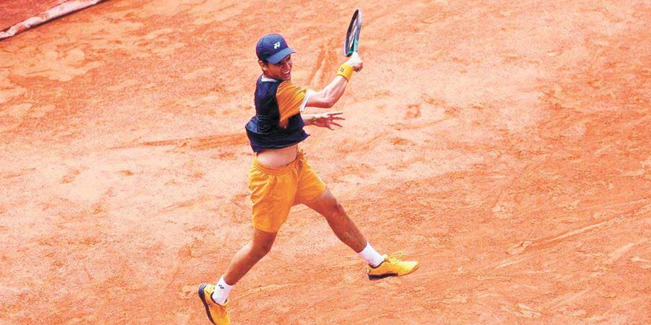 Juan Carlos Prado en plena acción en la final del Roland Garros. (Foto: Familia Prado)