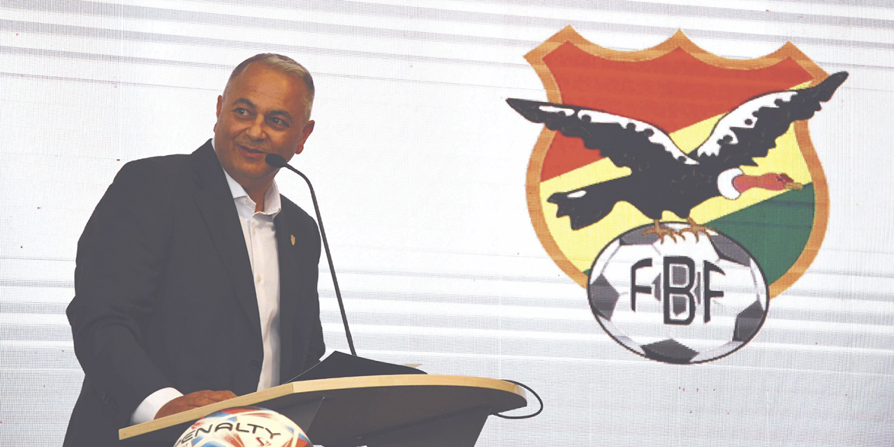 Fernando Costa, presidente de la Federación Boliviana de Fútbol.