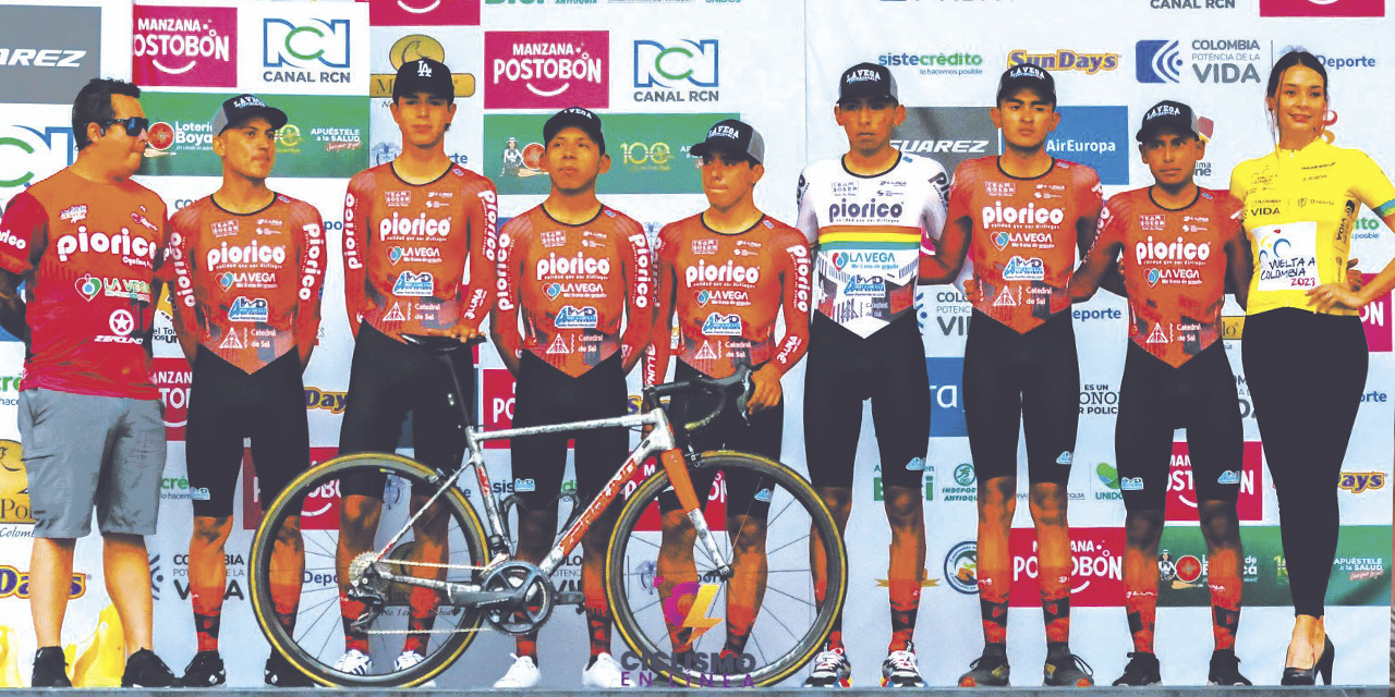 Integrantes del equipo Pío Rico de ciclismo que competirán en pruebas en Argentina y Brasil.