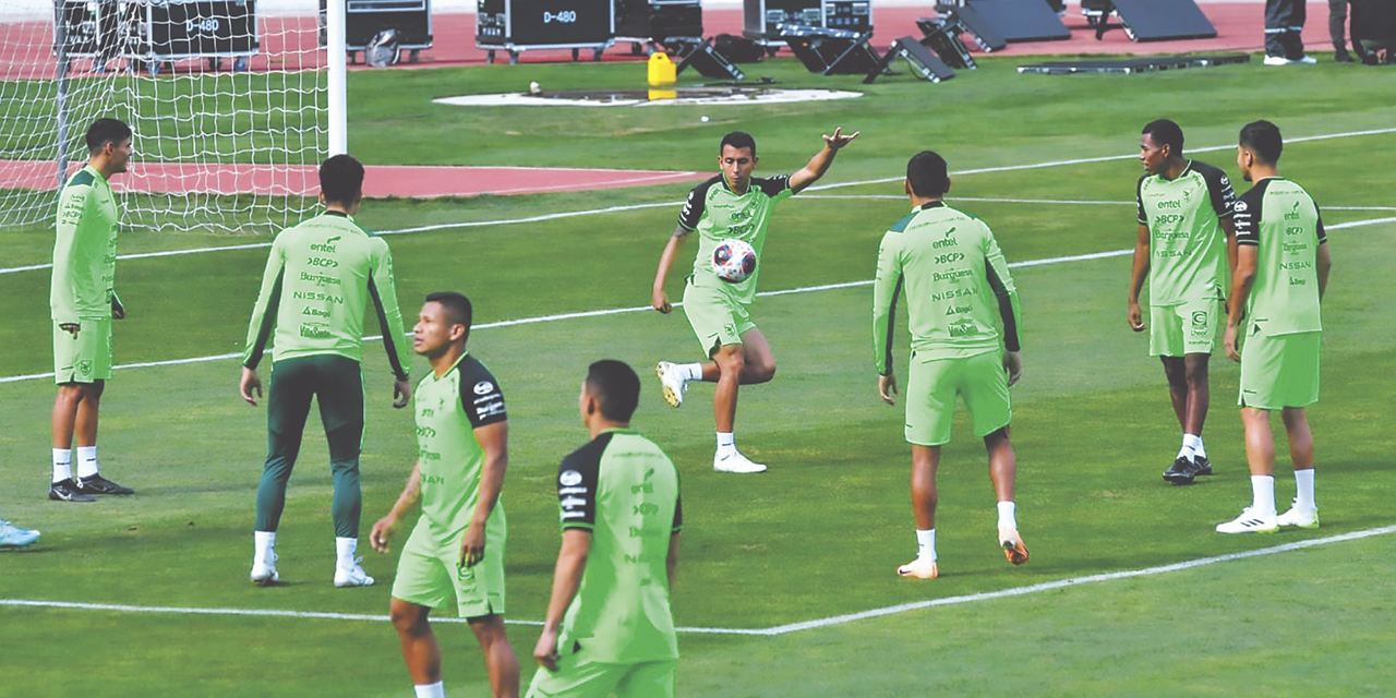 Entrenamiento de la Selección Boliviana.