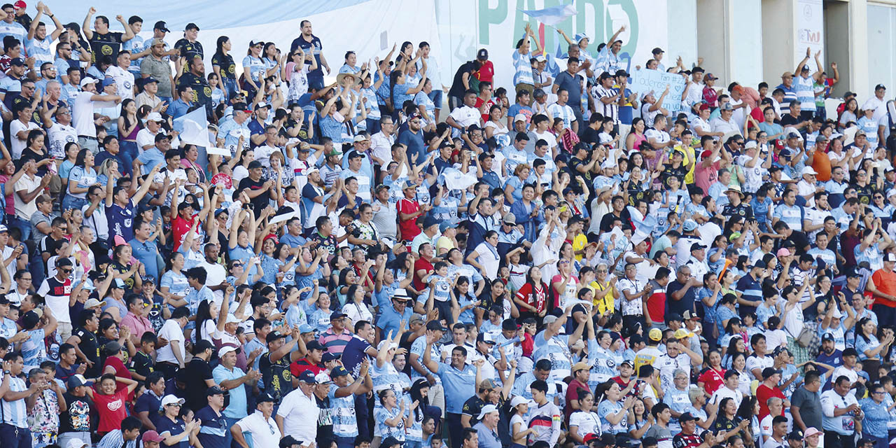 Los hinchas pandinos se quedarían sin fútbol profesional. | Foto: Archivo