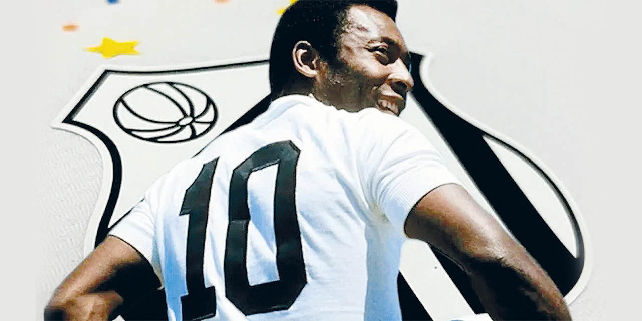 Pelé fue un digno ‘10’ del Santos de Brasil. | Foto: @la capital