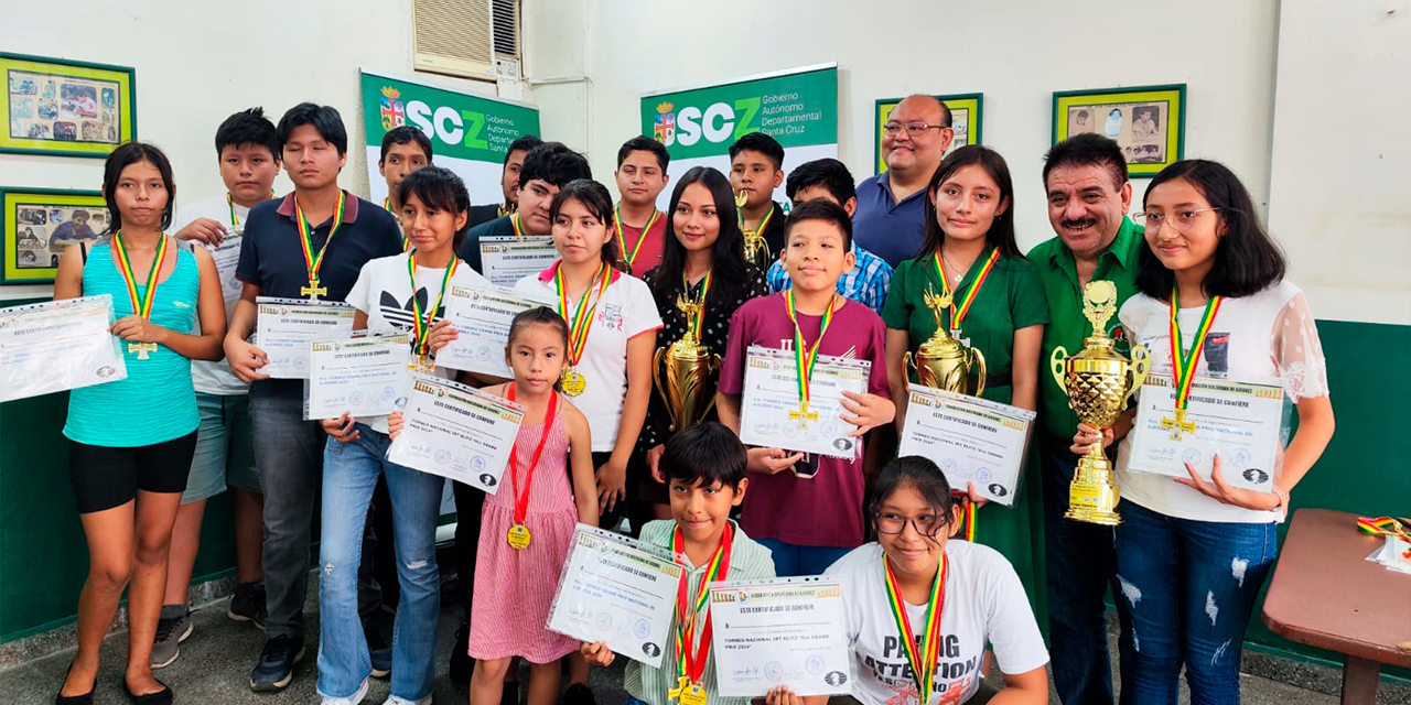 Los ganadores del octavo Grand Prix de Ajedrez. Foto: FBA