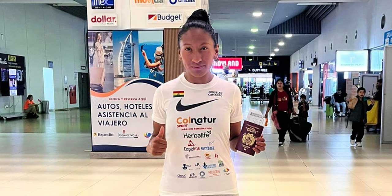 La atleta Camargo cuando emprendió viaje a España. Foto: Jhoselyn Camargo