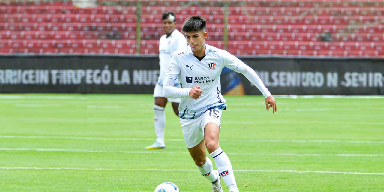 Gabriel Villamil debutó ayer con la camiseta de Liga de Quito en un partido amistoso.  Foto:  LIga