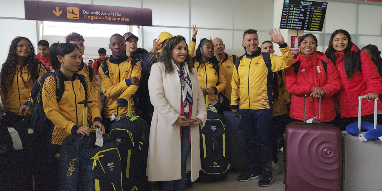 La ministra Castro en la bienvenida  a la delegación de Colombia.