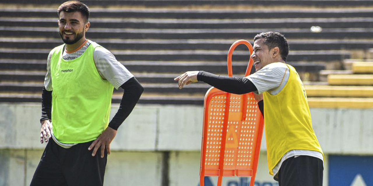 La confianza de Triverio (izq.) y Ortega por ganar el primer duelo de la Libertadores.