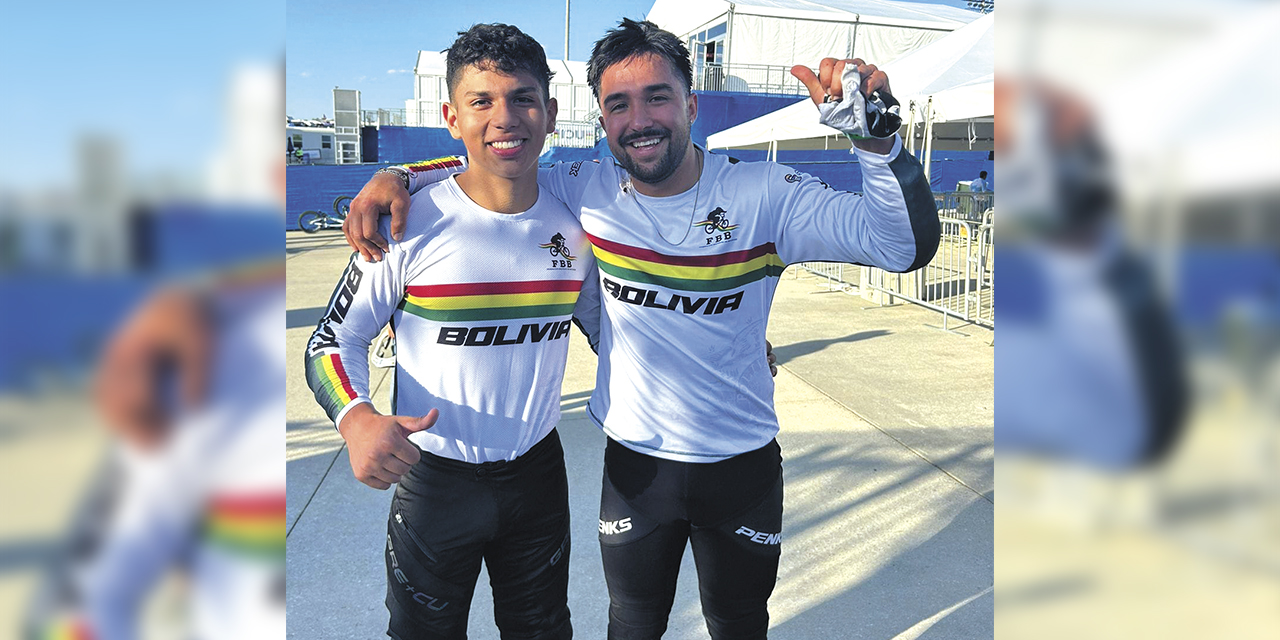 La alegría de los bicicrosistas Sebastián Ordóñez (izq.) y Jaime Quintanilla. 