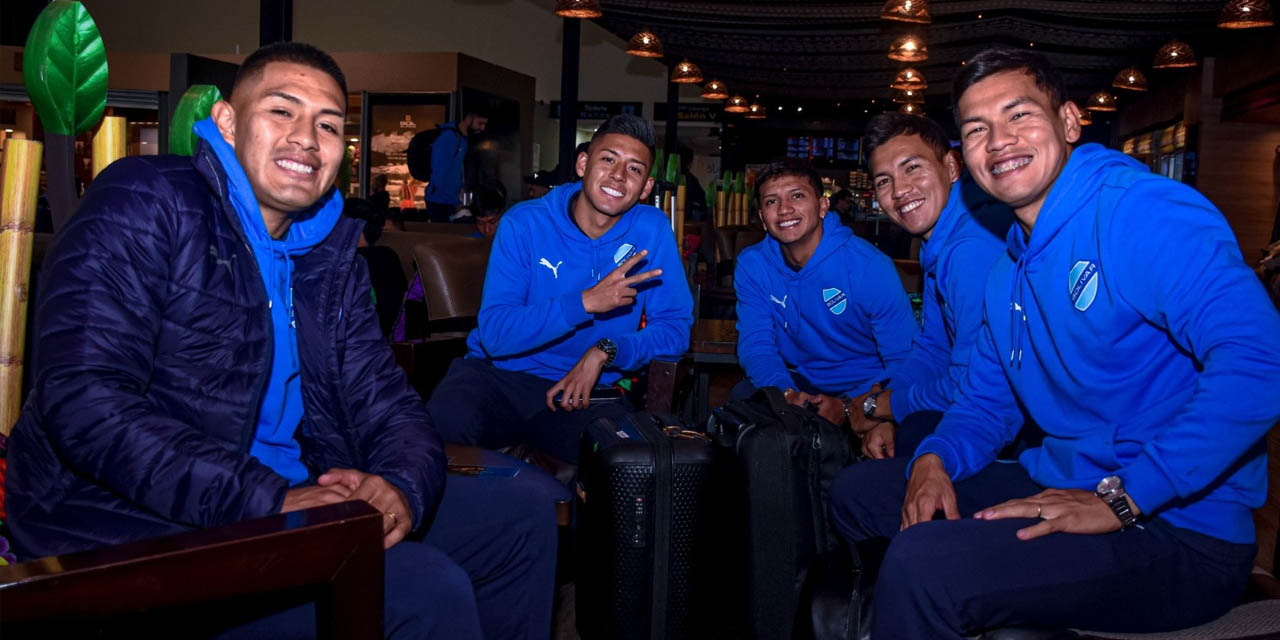 Jugadores de Bolívar confían en arrancar  el torneo Clausura con una victoria. | Foto: Bolívar