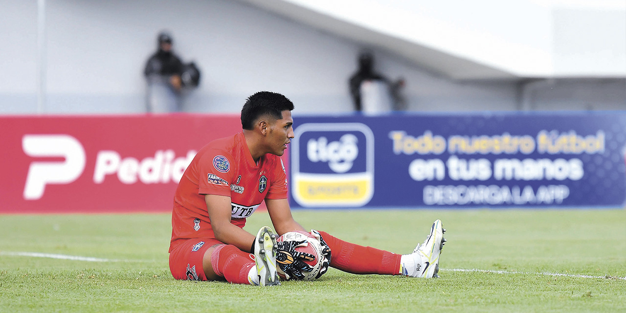 El arquero Gustavo Almada será convocado a la Selección nacional. | Foto: APG