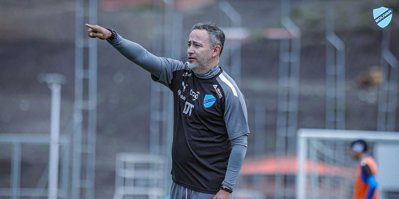 El técnico Flavio Robatto confía en que el plantel celeste jugará amistosos fuera del país. Foto: Bolívar