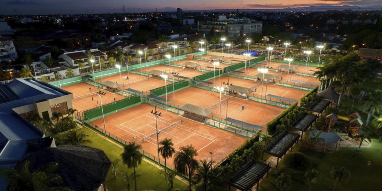 Las canchas de Las Palmas Country Club, donde se jugarán los partidos de la Copa Davis entre Bolivia y Uruguay.