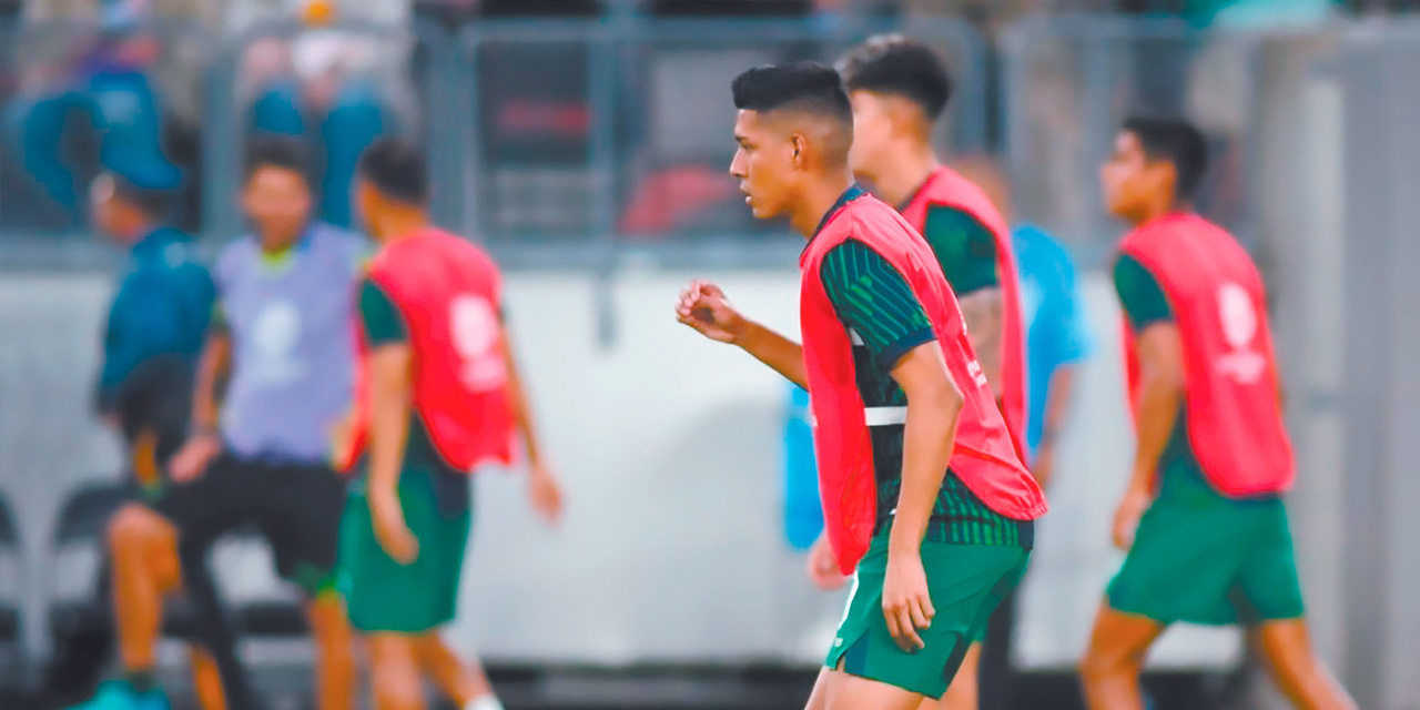 La Selección se prepara para jugar su último partido en Orlando. Foto: FBF