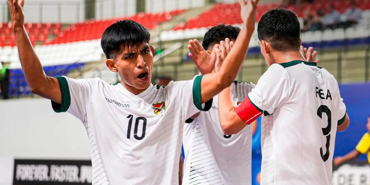 El festejo del seleccionado nacional de futsal.