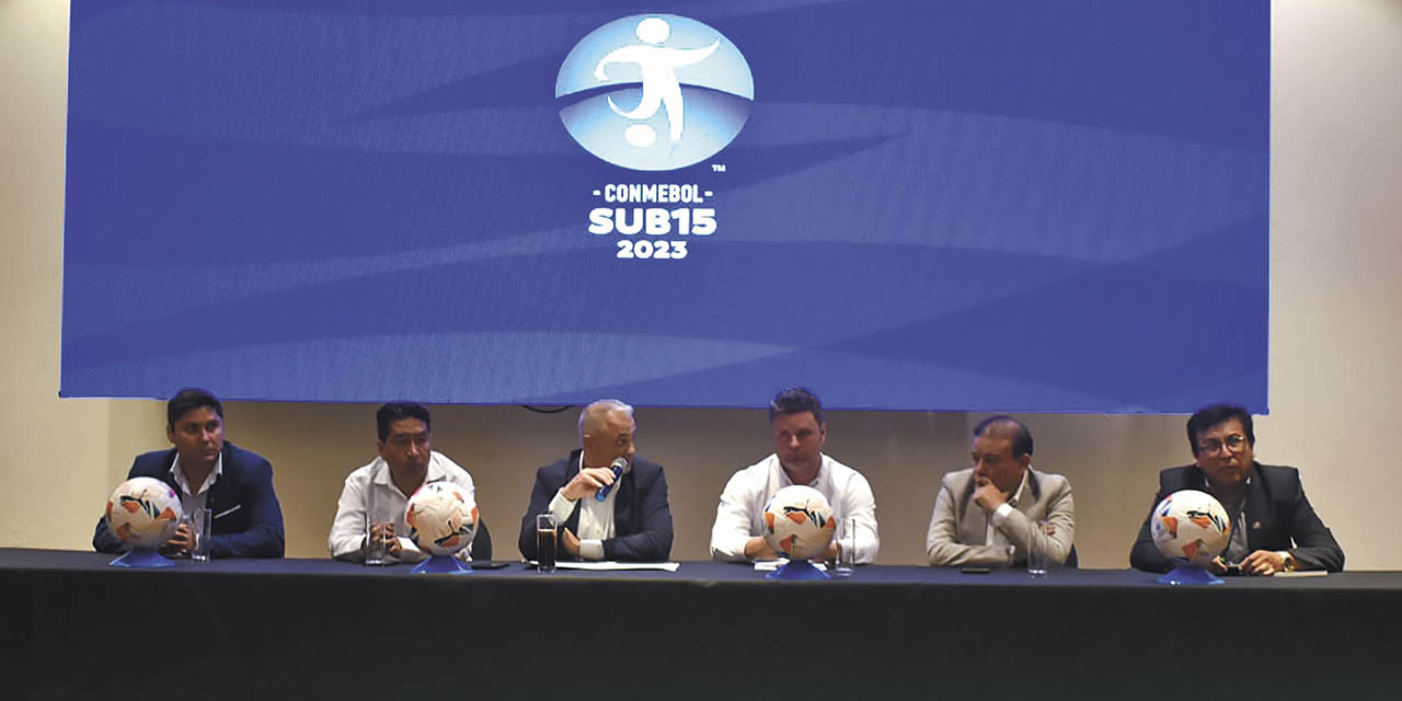 Acto de presentación del Sudamericano Sub-15. | Foto: FBF